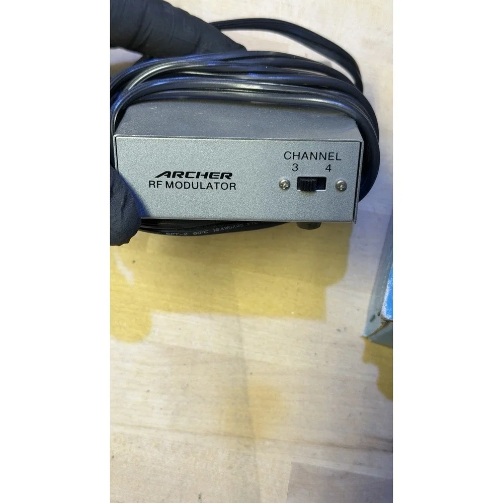 Archer Video/Computer RF Modulator Cat No 15-1273A w Box‎ Channel 3/4
